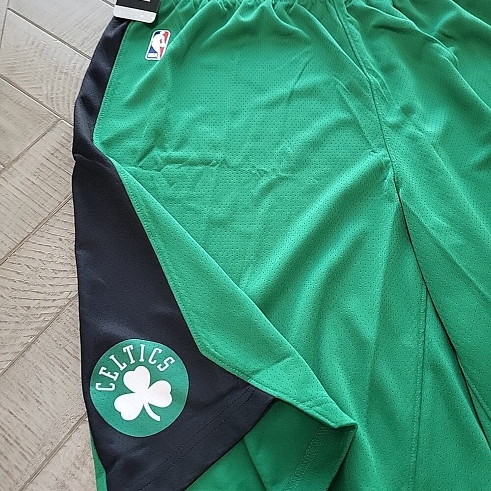 Nike NBA Practice Shorts Boston Celtics Team Issued 11" RARE NWT - Picture 3 of 7